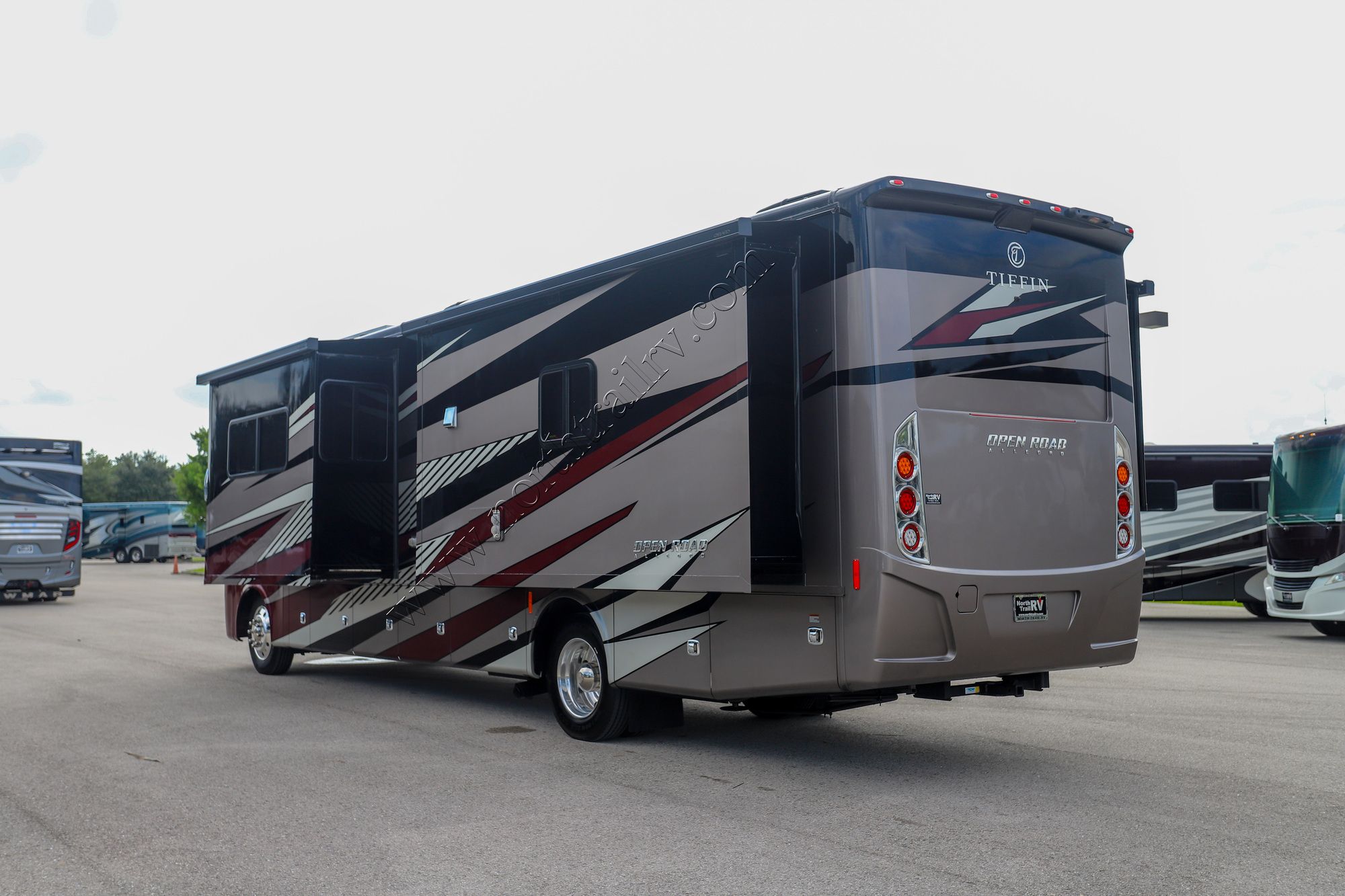 Used 2023 Tiffin Motor Homes Allegro 34PA Class A  For Sale