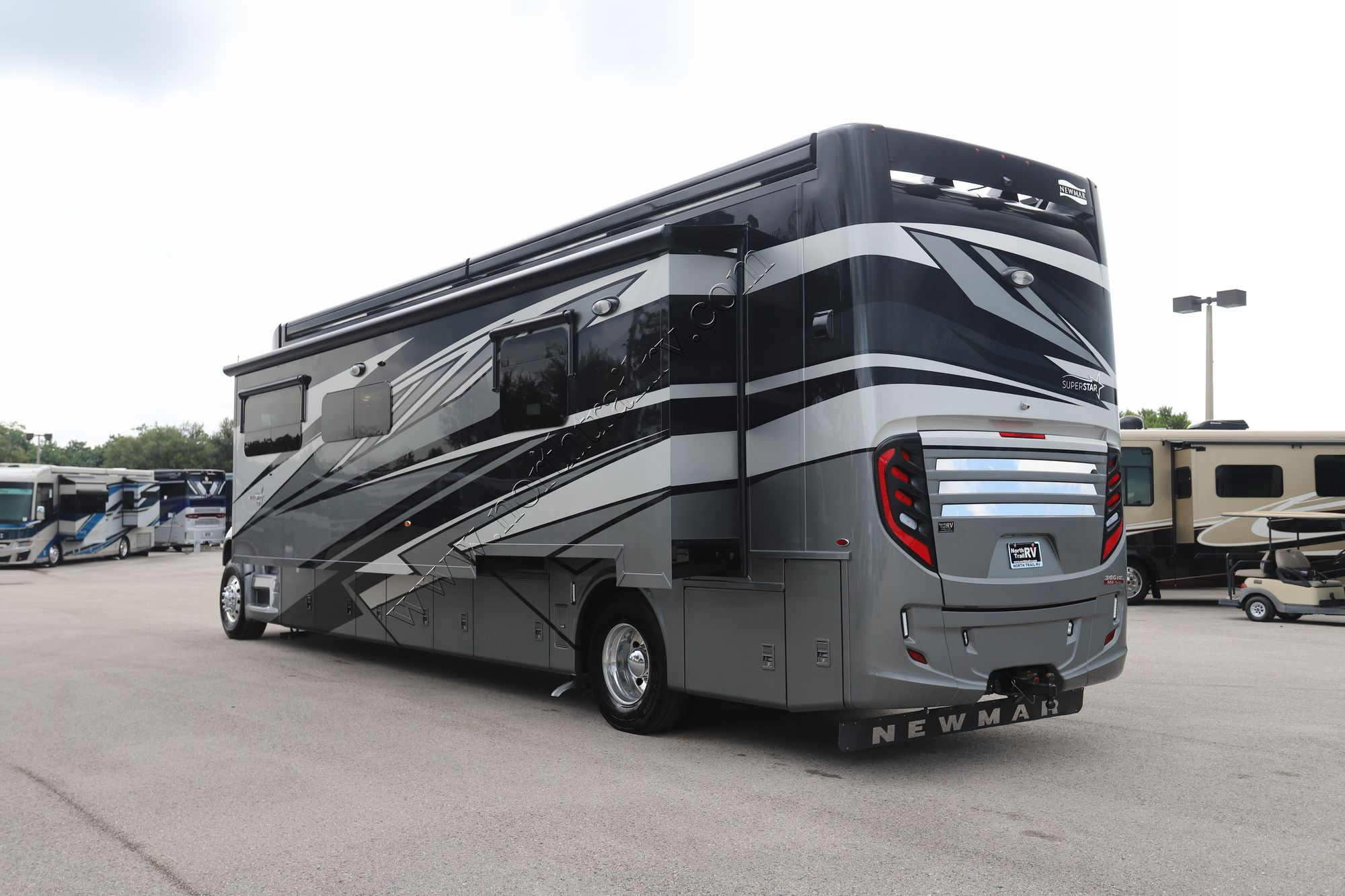 New 2025 Newmar Super Star 4061 Super C  For Sale