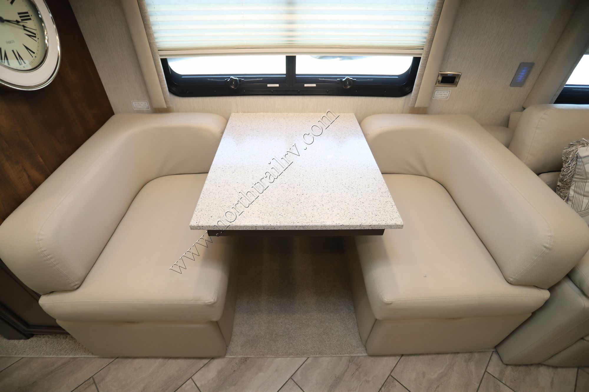 Used 2023 Newmar Bay Star Sport 2920 Class A  For Sale