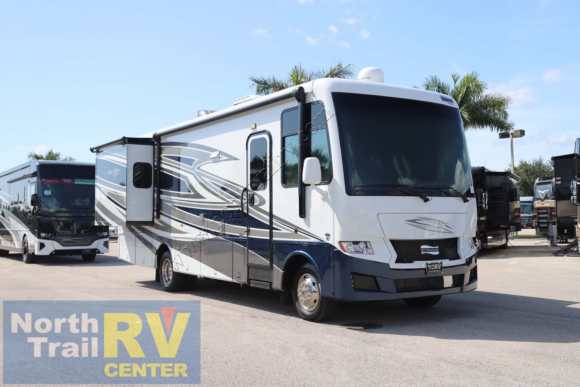 Used 2023 Newmar Bay Star Sport 2920 Class A  For Sale