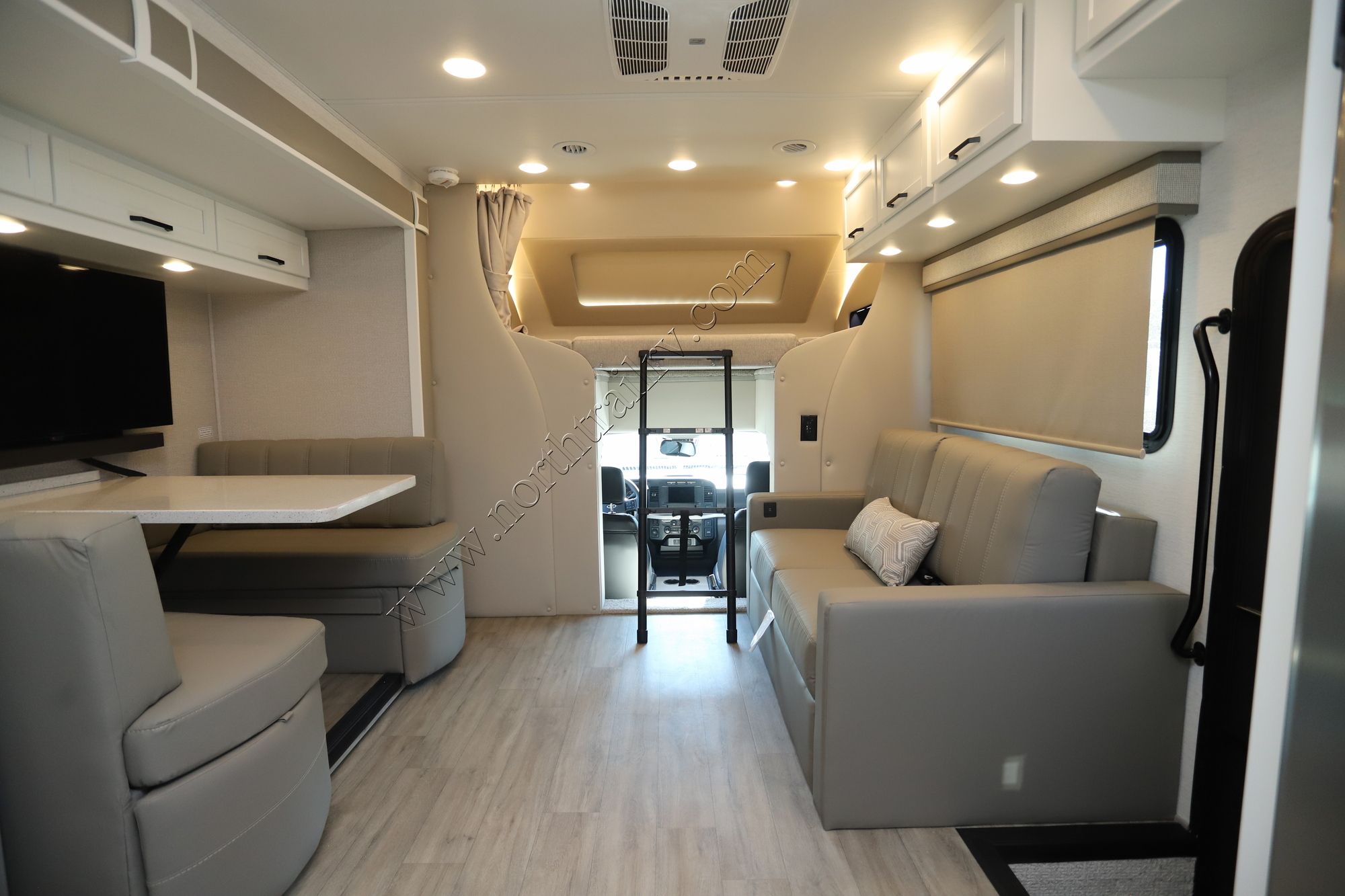 New 2025 Renegade Rv Veracruz 32VDS Super C  For Sale