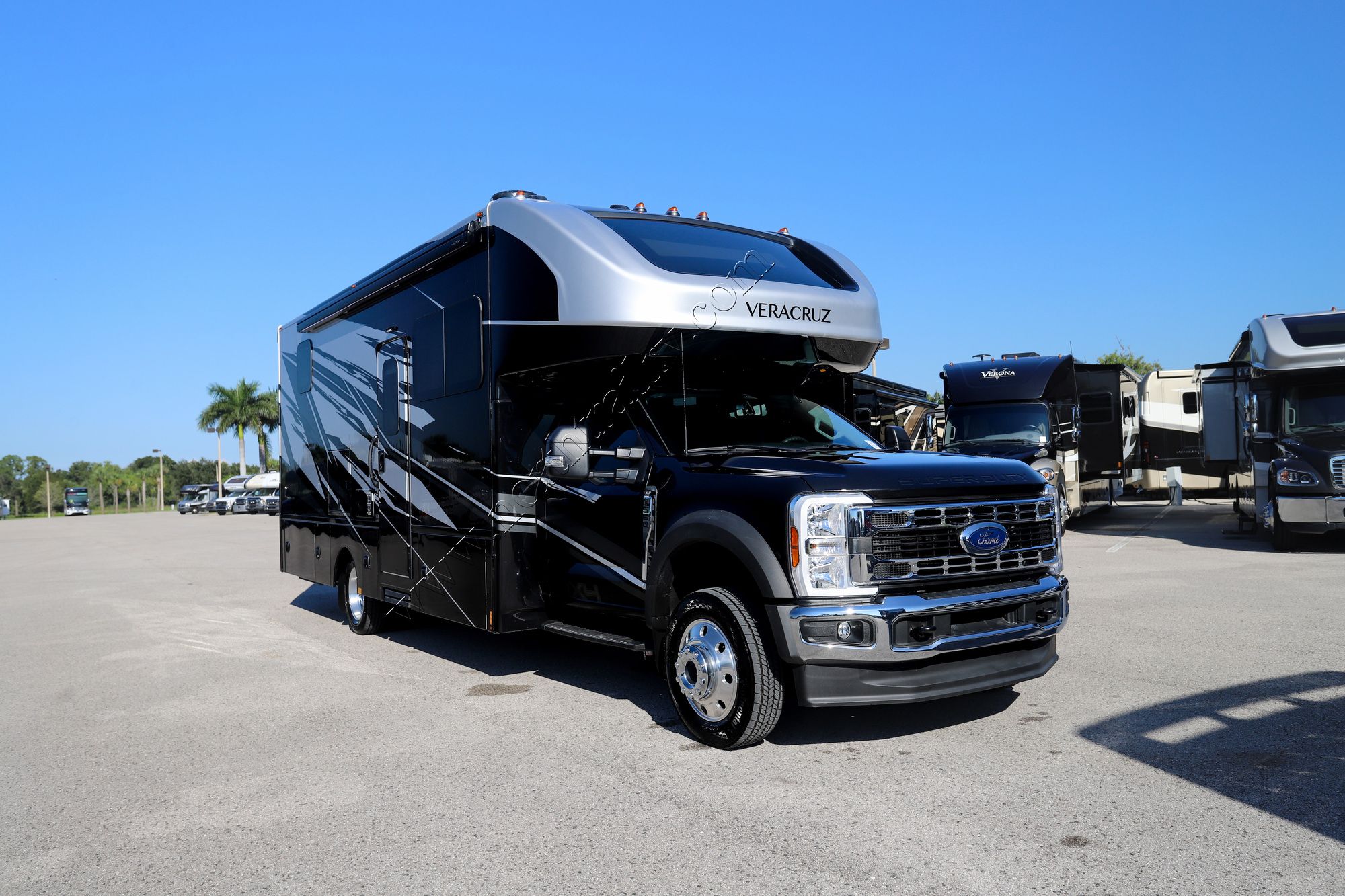 New 2025 Renegade Rv Veracruz 32VDS Super C  For Sale