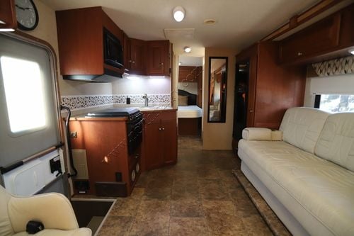 2013 Winnebago Vista 26HE