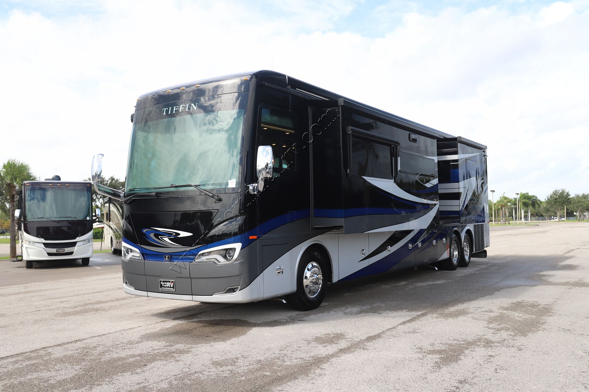 Used 2021 Tiffin Motor Homes Allegro Bus 45OPP Class A  For Sale