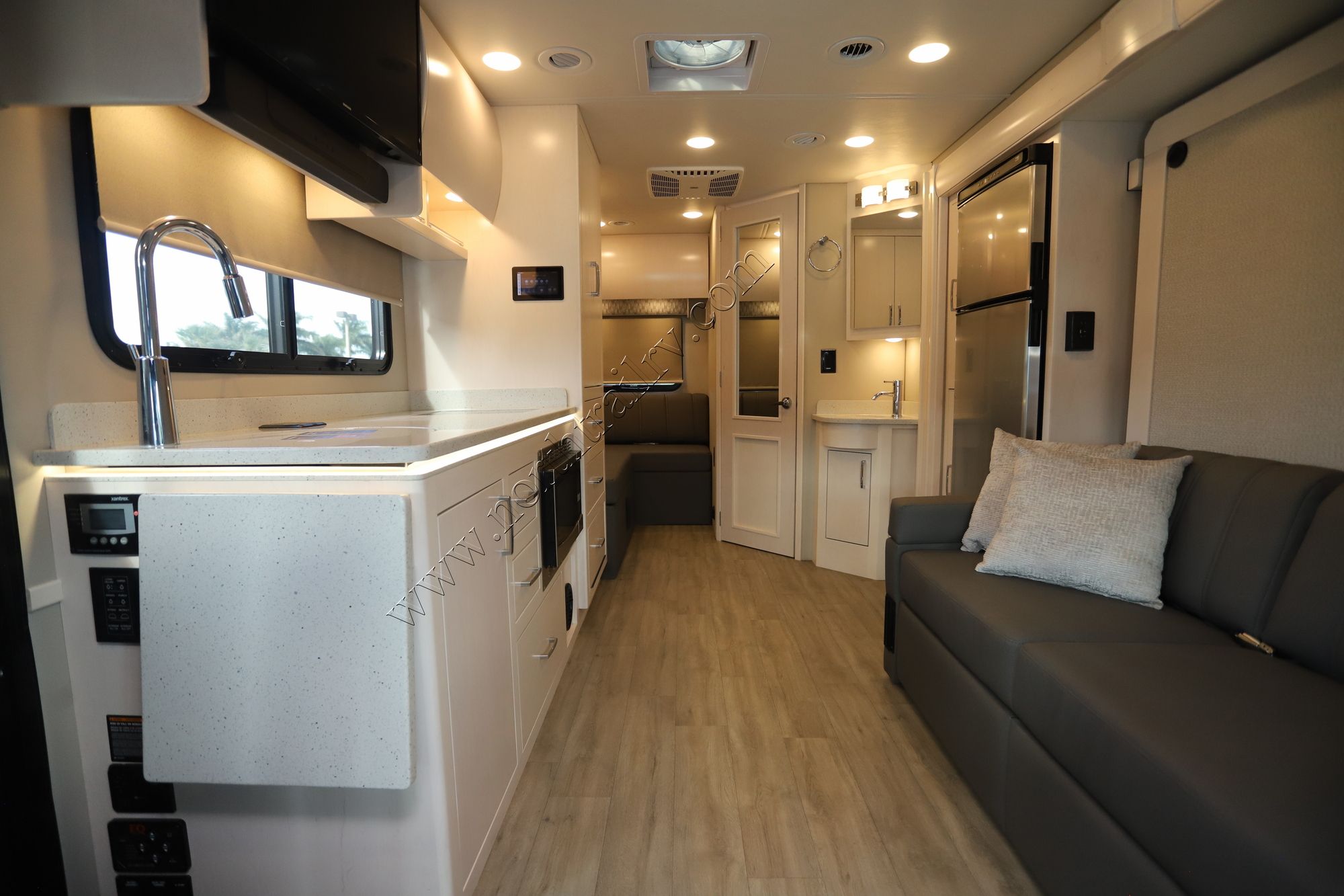 New 2025 Renegade Rv Vienna 25DLC Class C  For Sale