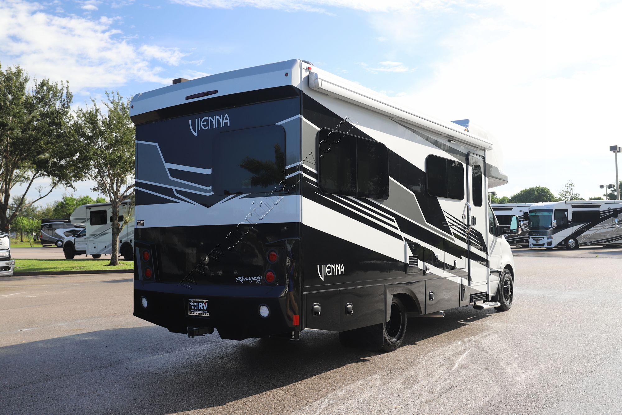 New 2025 Renegade Rv Vienna 25DLC Class C  For Sale