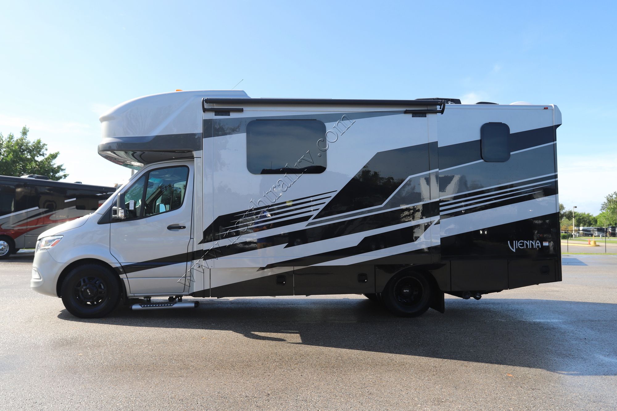 New 2025 Renegade Rv Vienna 25DLC Class C  For Sale