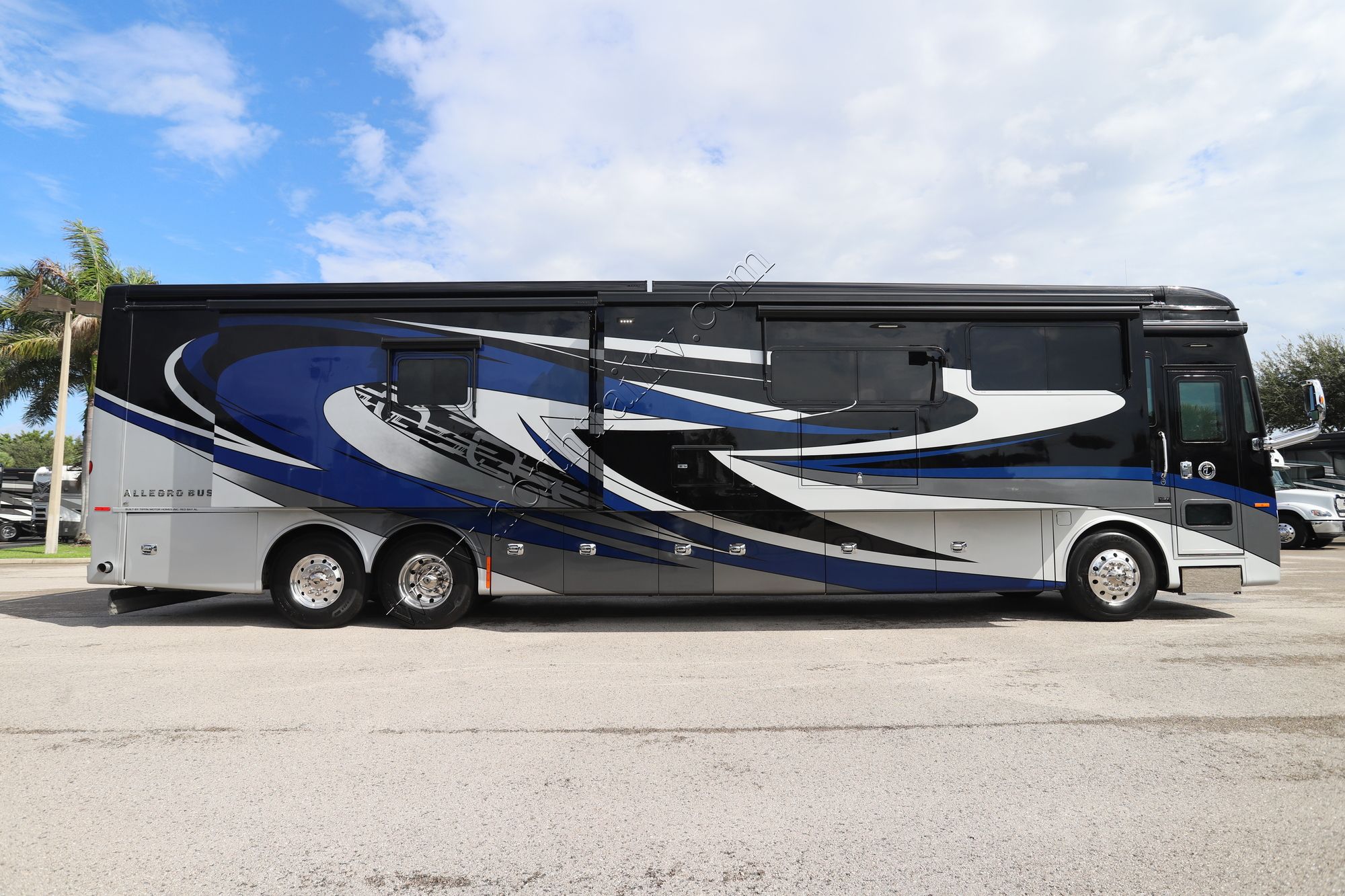 Used 2021 Tiffin Motor Homes Allegro Bus 45OPP Class A  For Sale