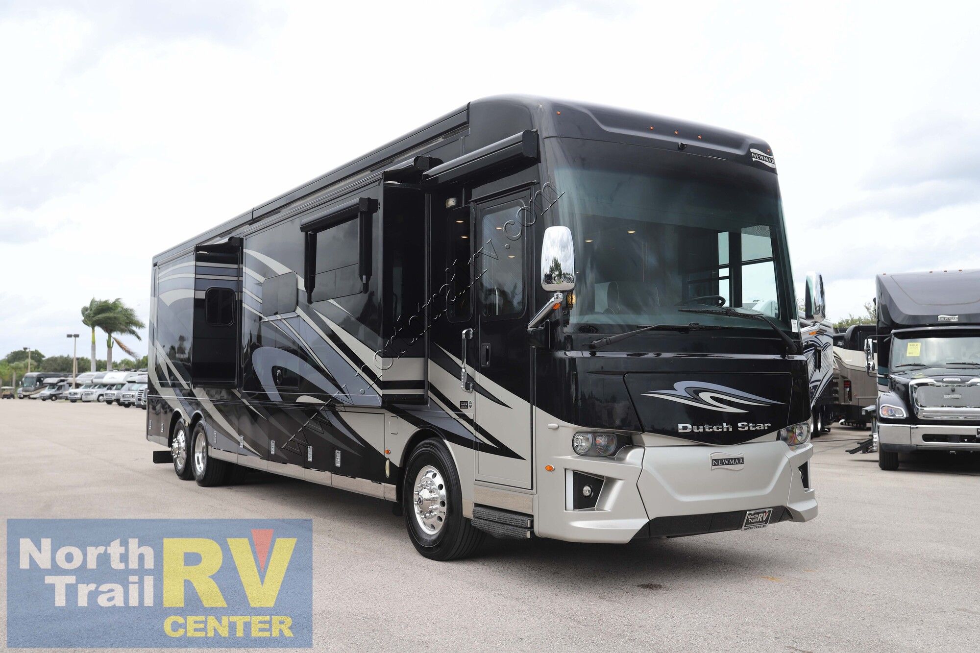 Used 2019 Newmar Dutch Star 4362 Class A  For Sale