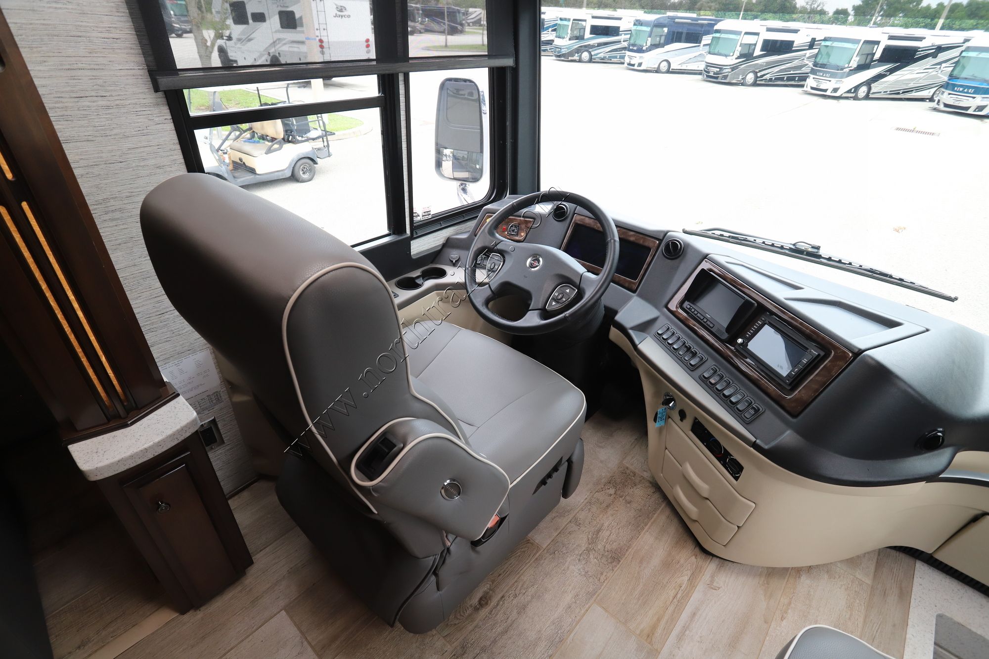 Used 2019 Newmar Dutch Star 4362 Class A  For Sale