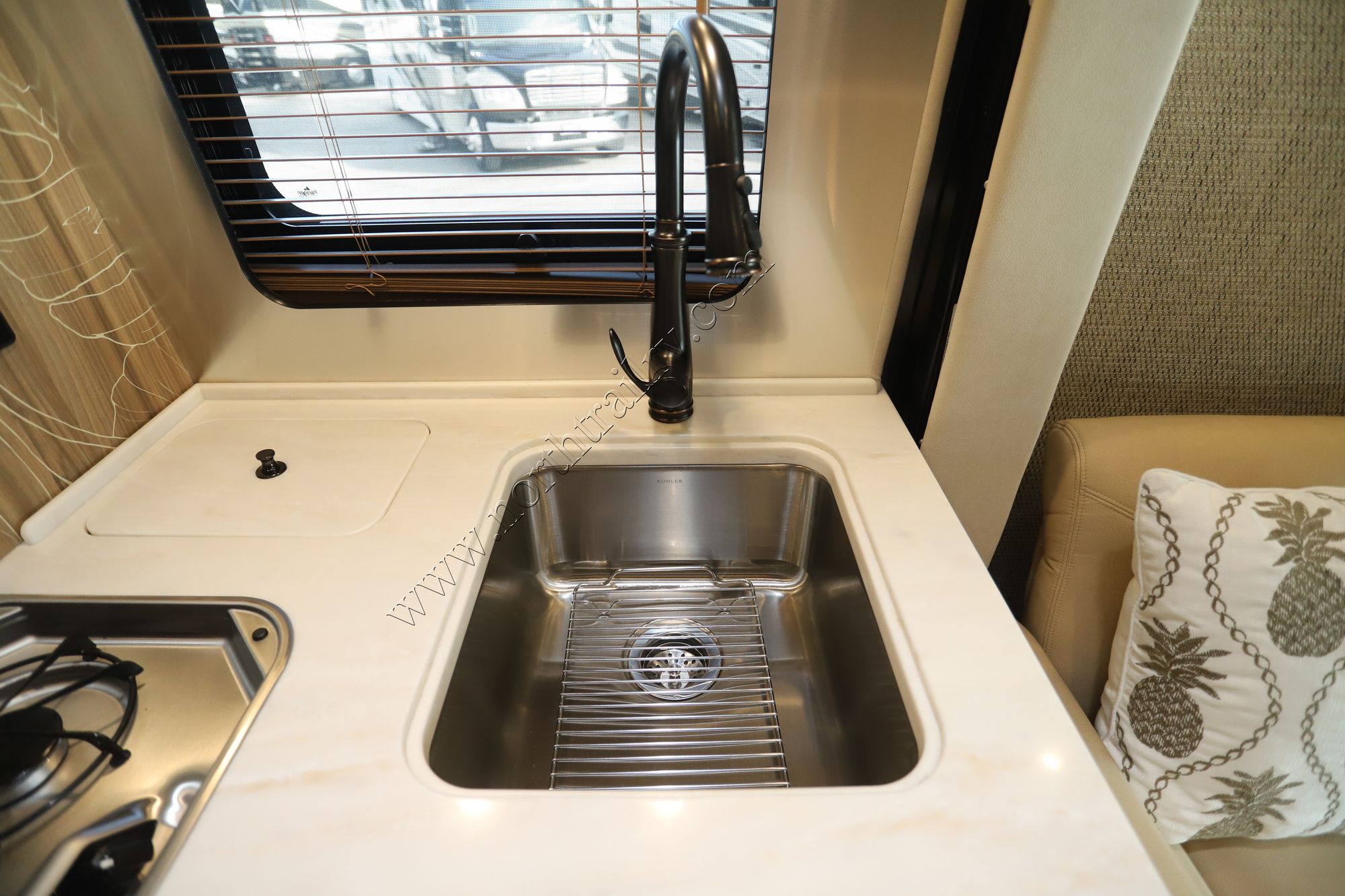 2022 Airstream Atlas Tommy Bahama Class C Used  For Sale