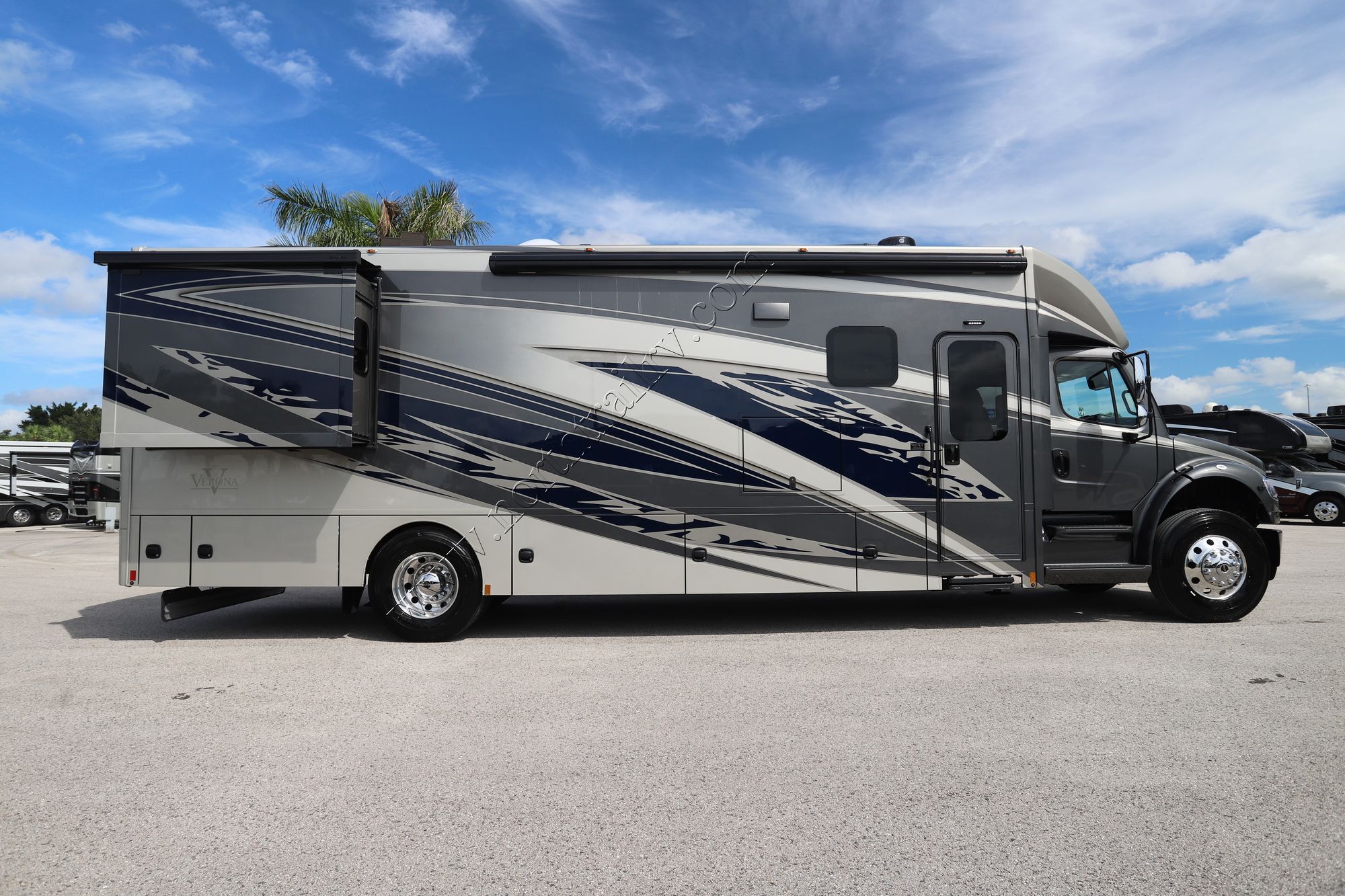 New 2025 Renegade Rv Verona 36VSB Super C  For Sale