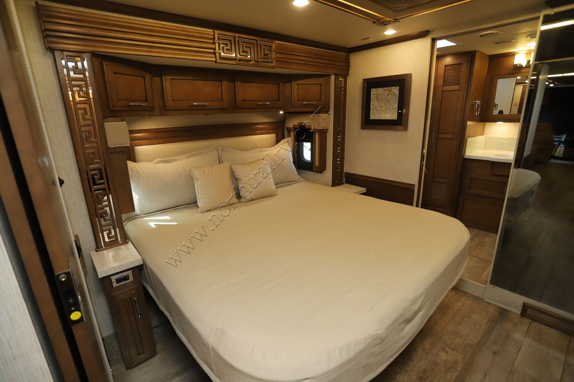 Used 2020 Newmar Ventana 4037 Class A  For Sale