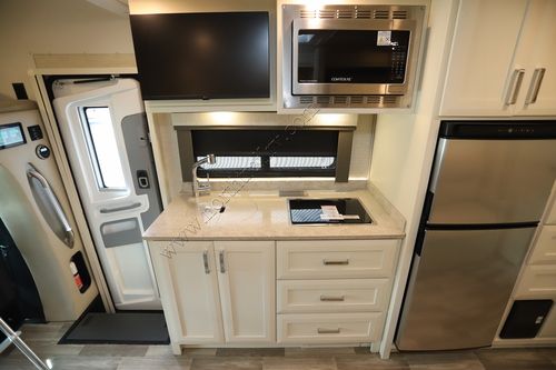 2023 Tiffin Motor Homes Wayfarer 25RW