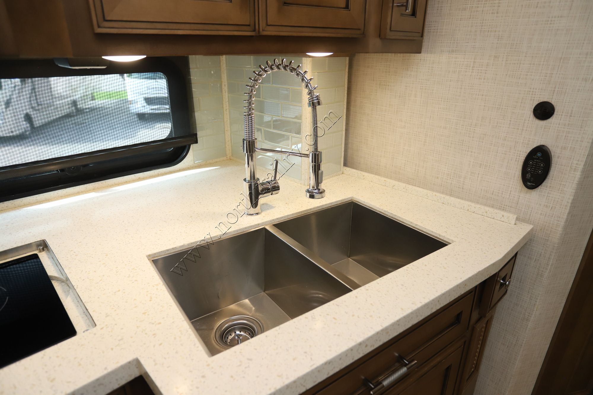 Used 2020 Newmar Ventana 4037 Class A  For Sale