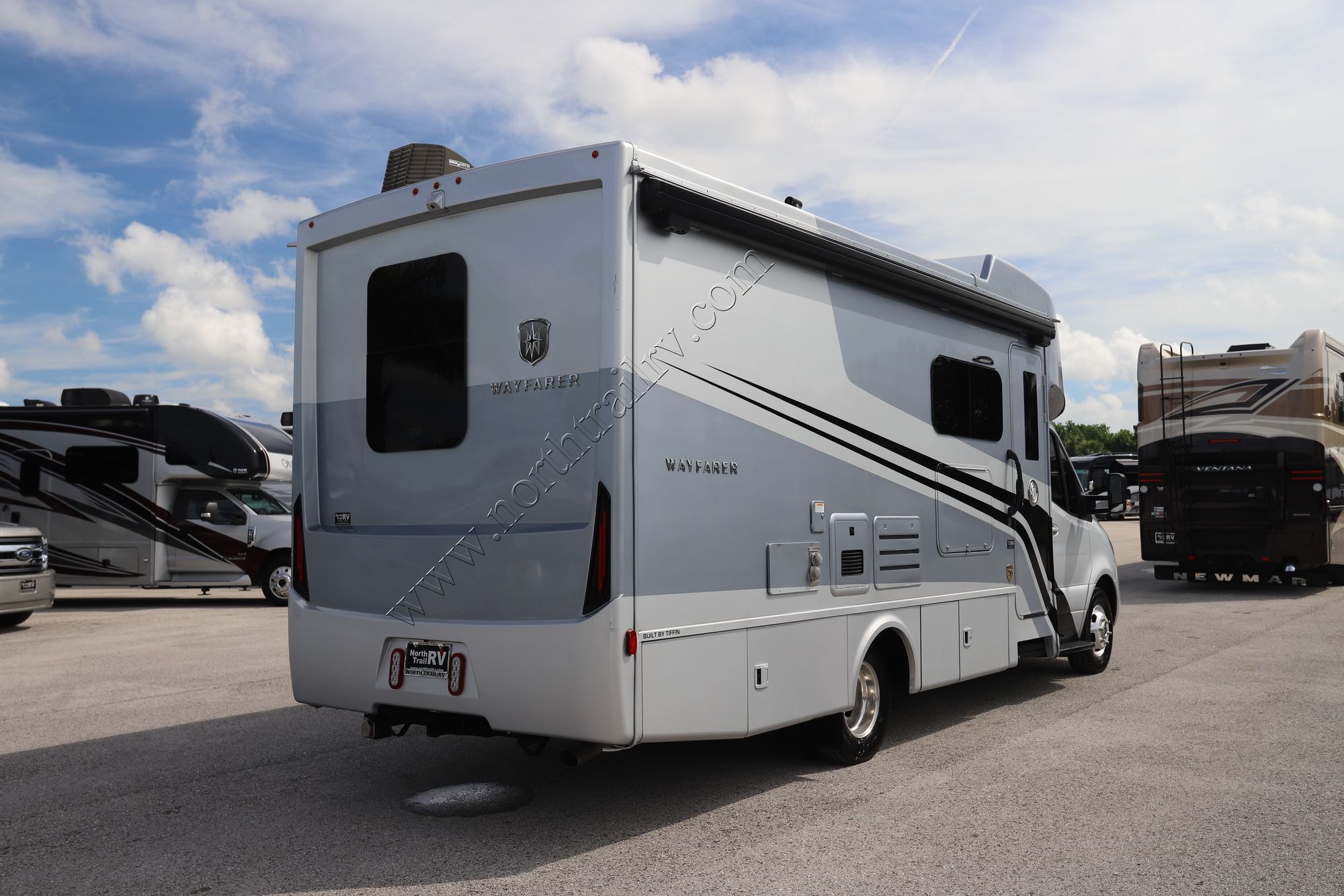 Used 2023 Tiffin Motor Homes Wayfarer 25RW Class C  For Sale