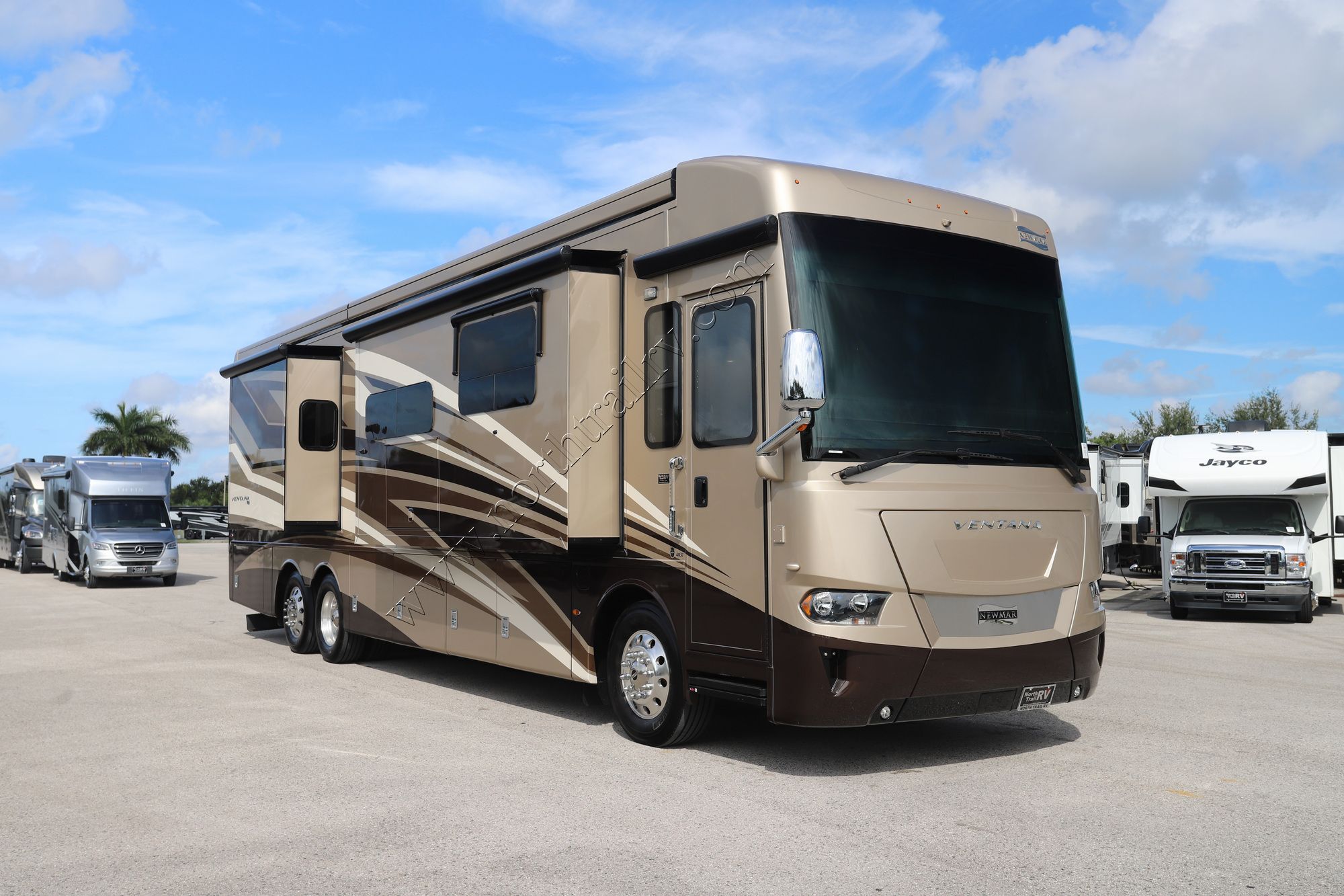 Used 2020 Newmar Ventana 4037 Class A  For Sale