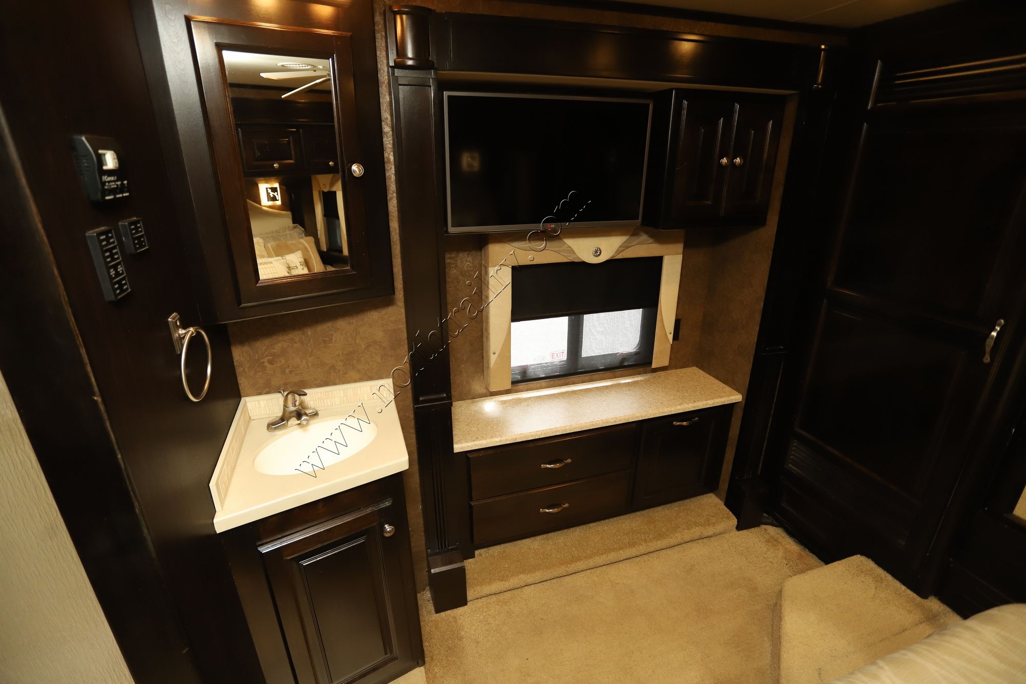 Used 2015 Tiffin Motor Homes Allegro Red 36QSA Class A  For Sale