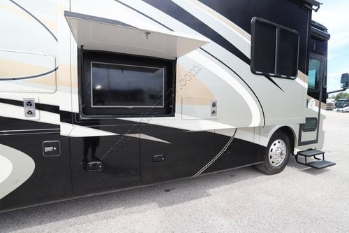 2015 Tiffin Motor Homes Allegro Red 36QSA