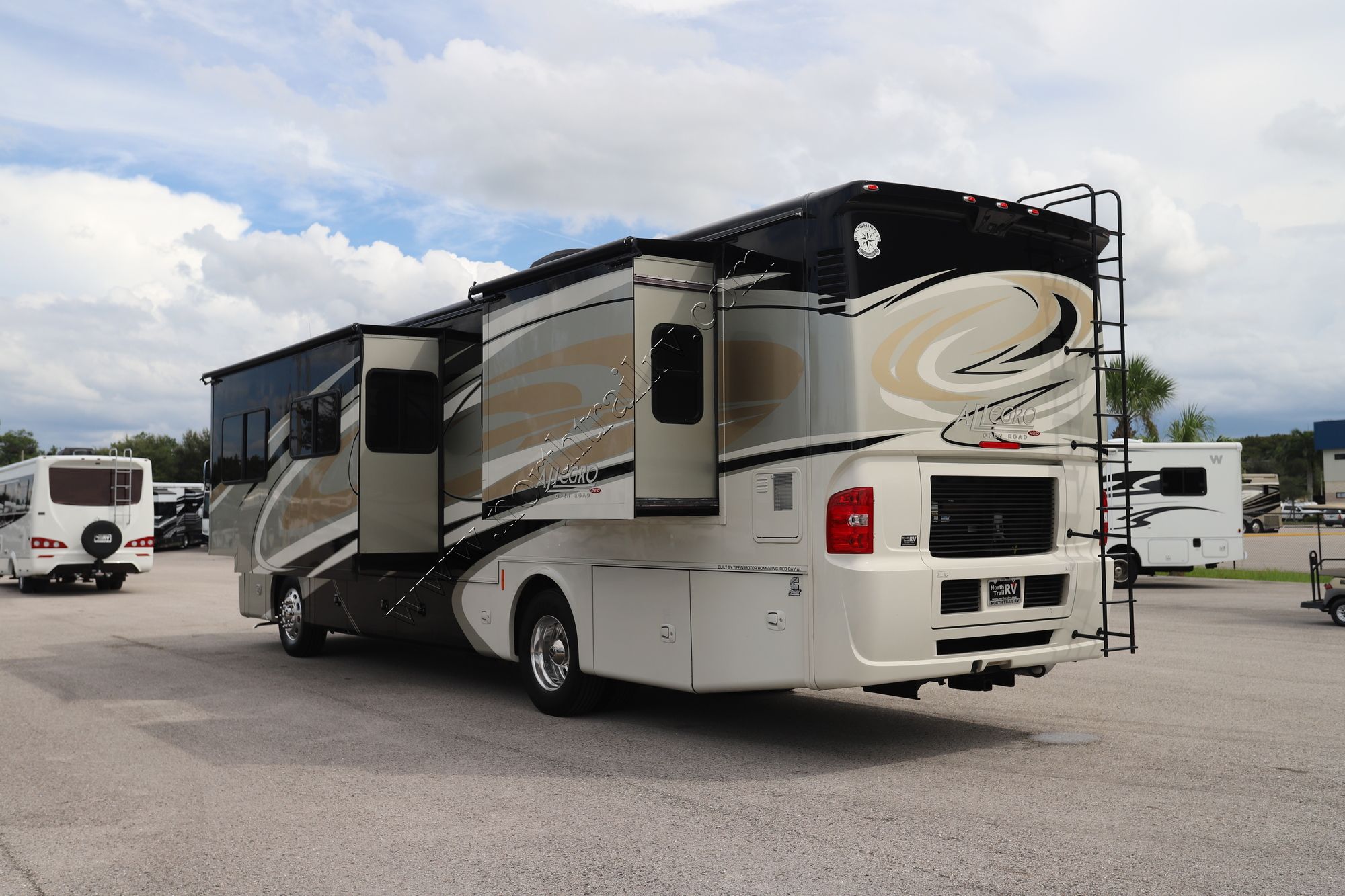 Used 2015 Tiffin Motor Homes Allegro Red 36QSA Class A  For Sale