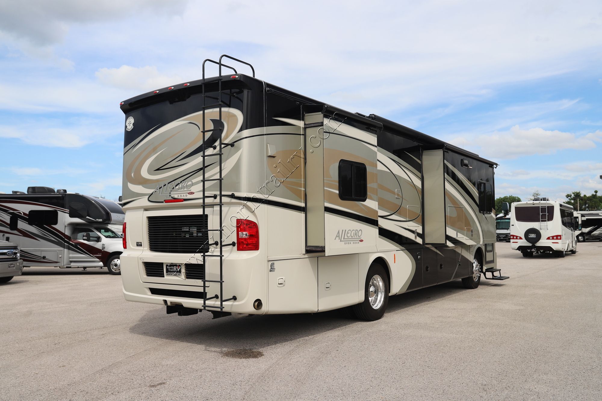 Used 2015 Tiffin Motor Homes Allegro Red 36QSA Class A  For Sale