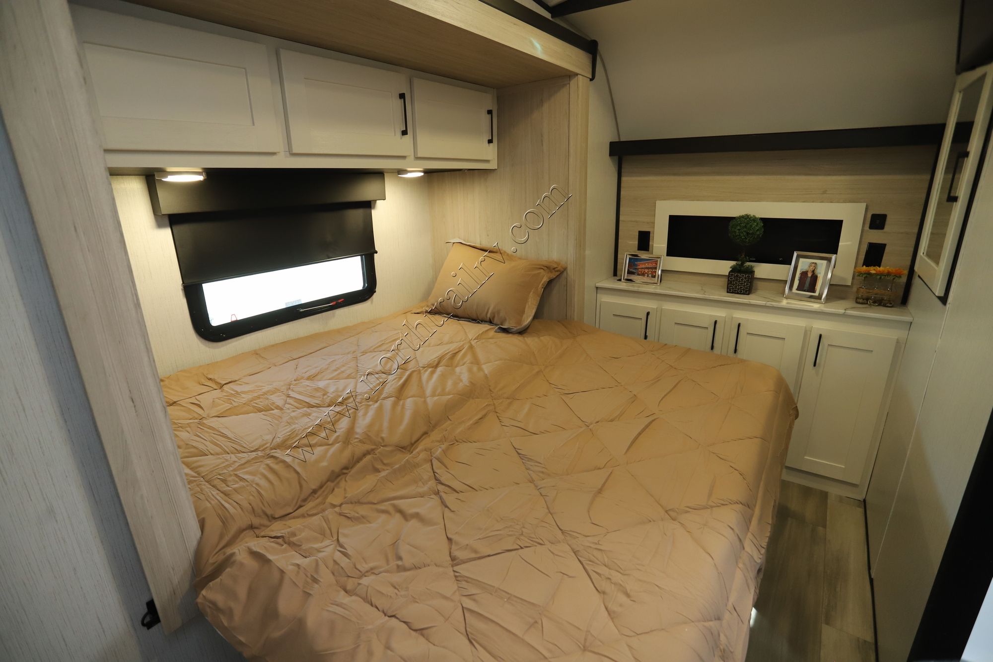 Used 2022 Cruiser Rv Stryker STG3313 Travel Trailer  For Sale
