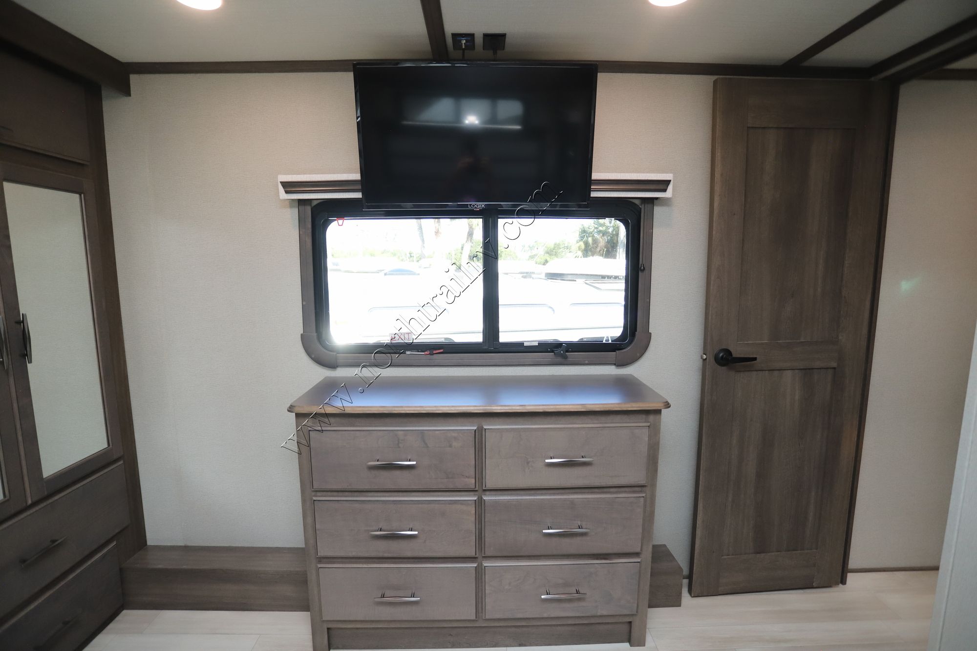 Used 2022 Grand Design Solitude 310GKR Fifth Wheel  For Sale