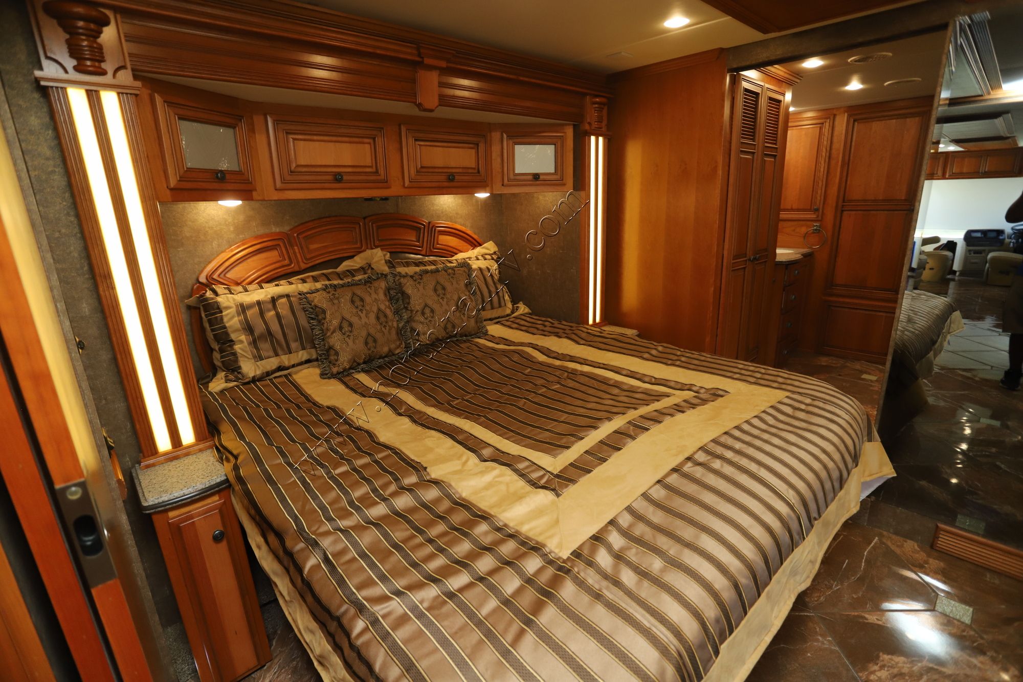 Used 2015 Newmar Dutch Star 4369 Class A  For Sale