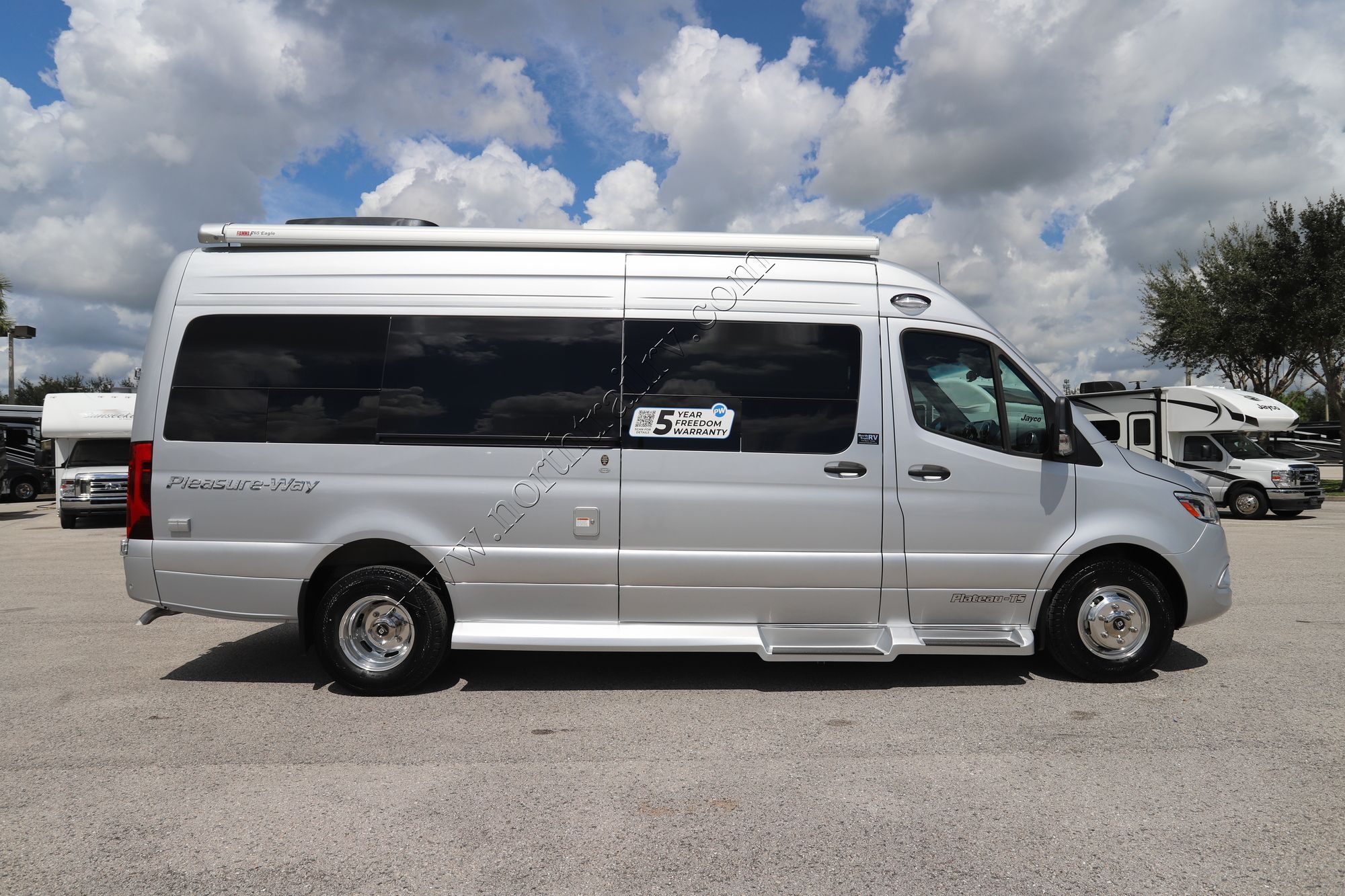 New 2025 Pleasure-Way Plateau TS Class B  For Sale