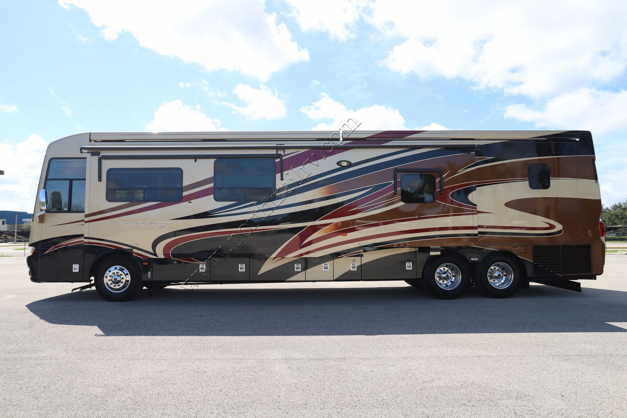 Used 2015 Newmar Dutch Star 4369 Class A  For Sale