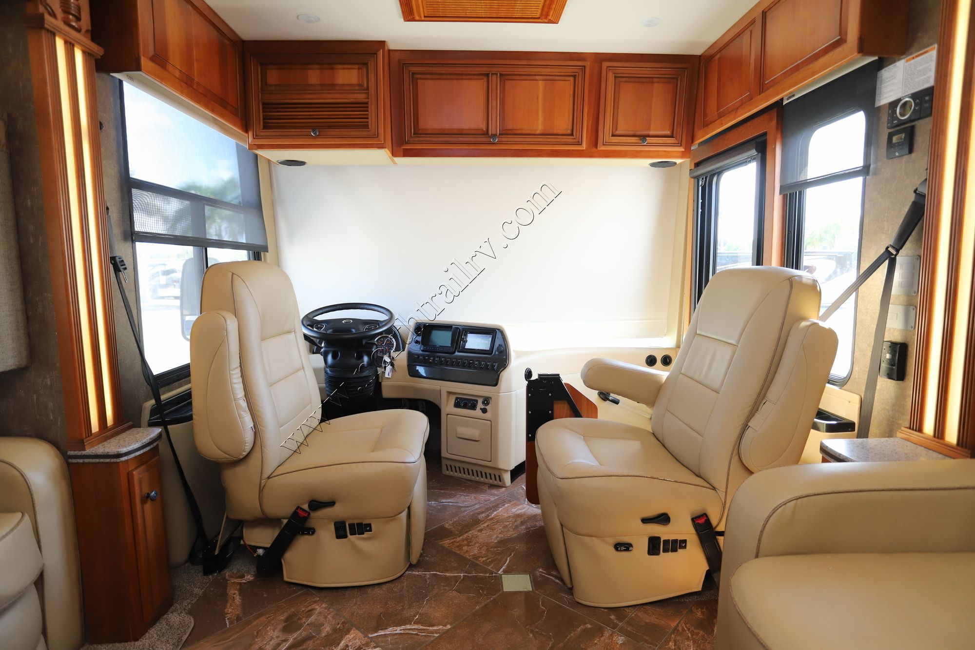 Used 2015 Newmar Dutch Star 4369 Class A  For Sale