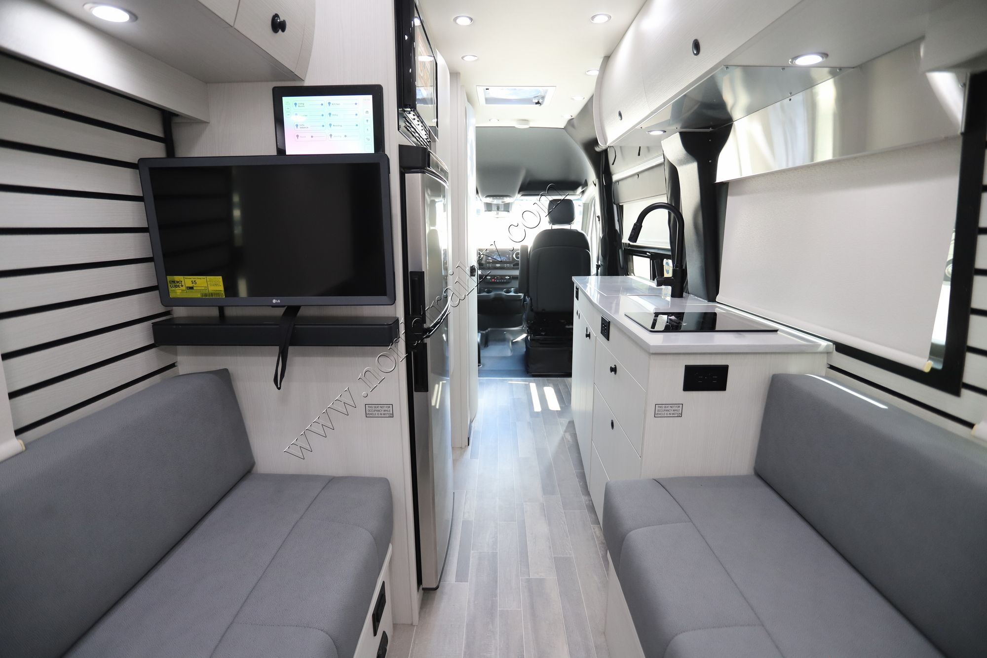 New 2025 Pleasure-Way Plateau TS Class B  For Sale