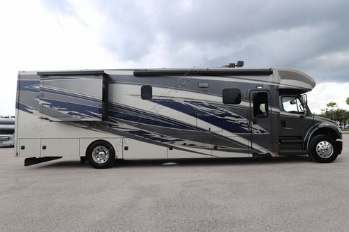 2024 Renegade Rv Verona 40VRB