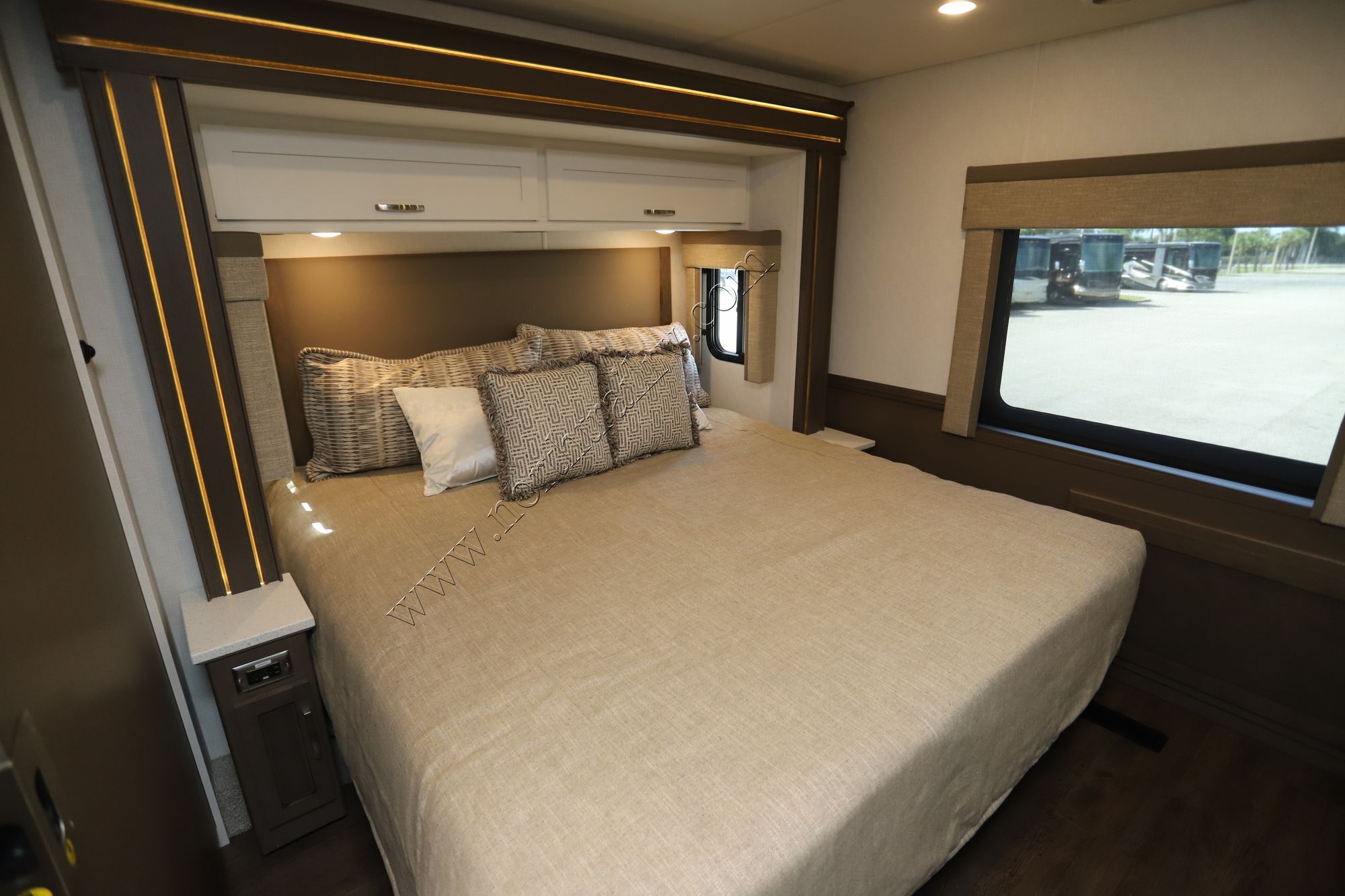 New 2025 Newmar Bay Star Sport 3016 Class A  For Sale