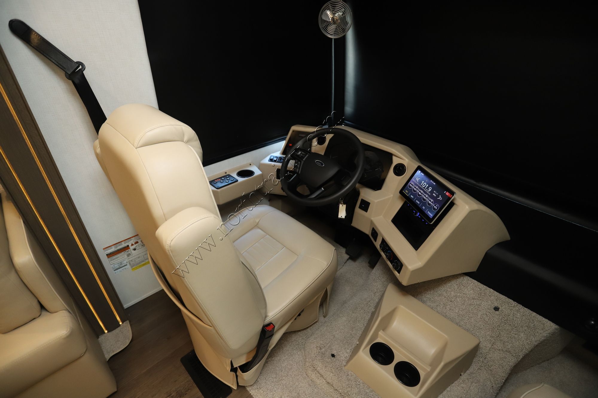 New 2025 Newmar Bay Star Sport 3016 Class A  For Sale