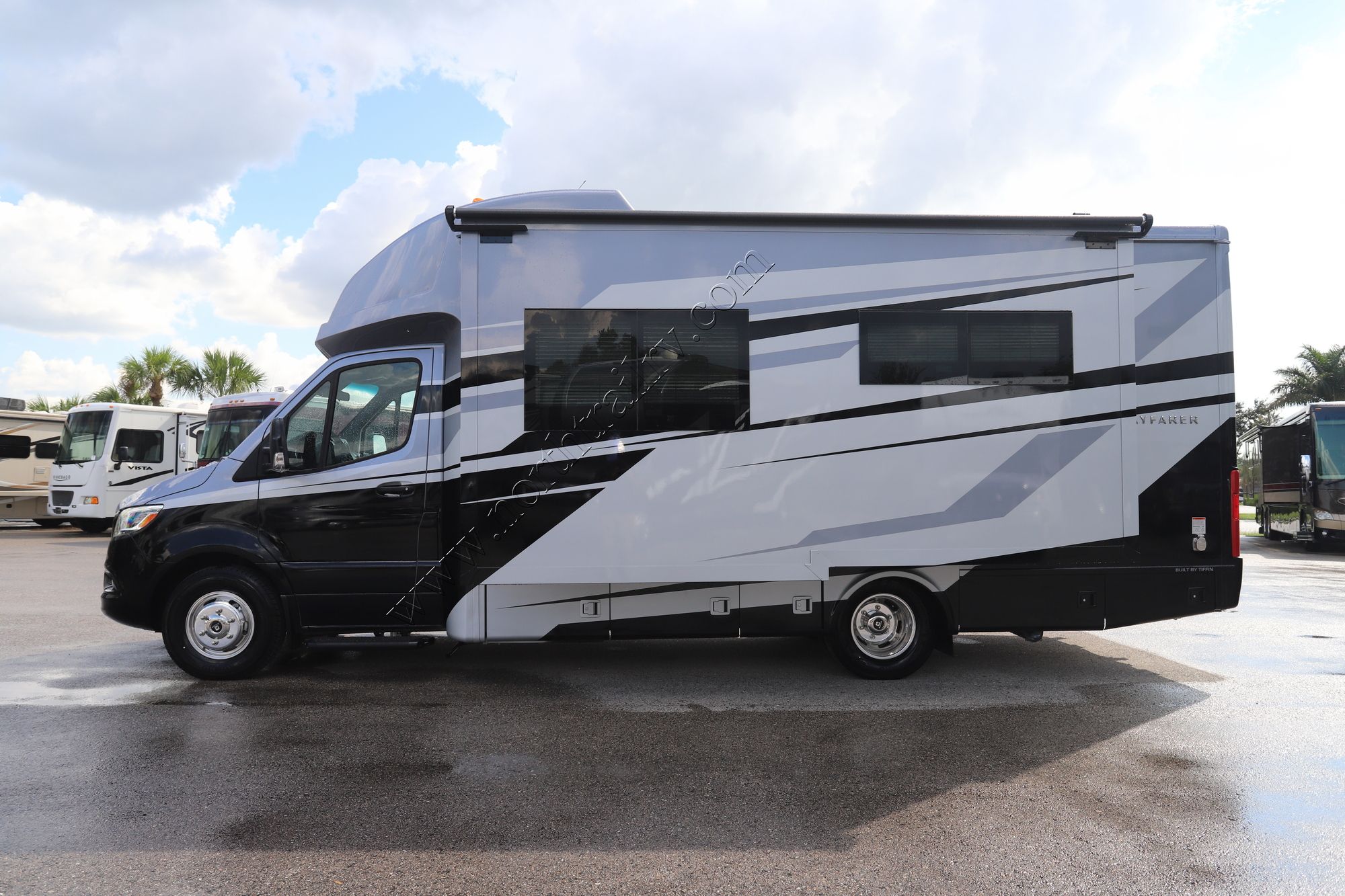 New 2025 Tiffin Motor Homes Wayfarer 25XRW Class C  For Sale