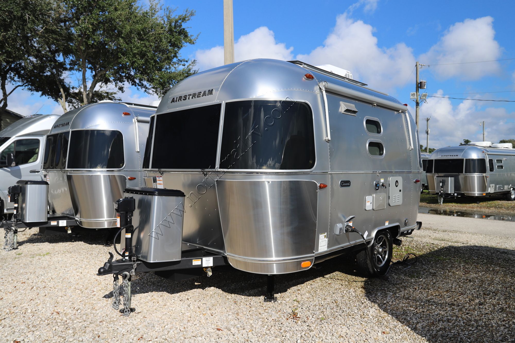 2025 Airstream Caravel 16RB Travel Trailer New  For Sale