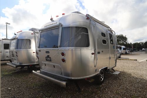 2025 Airstream Caravel 16RB