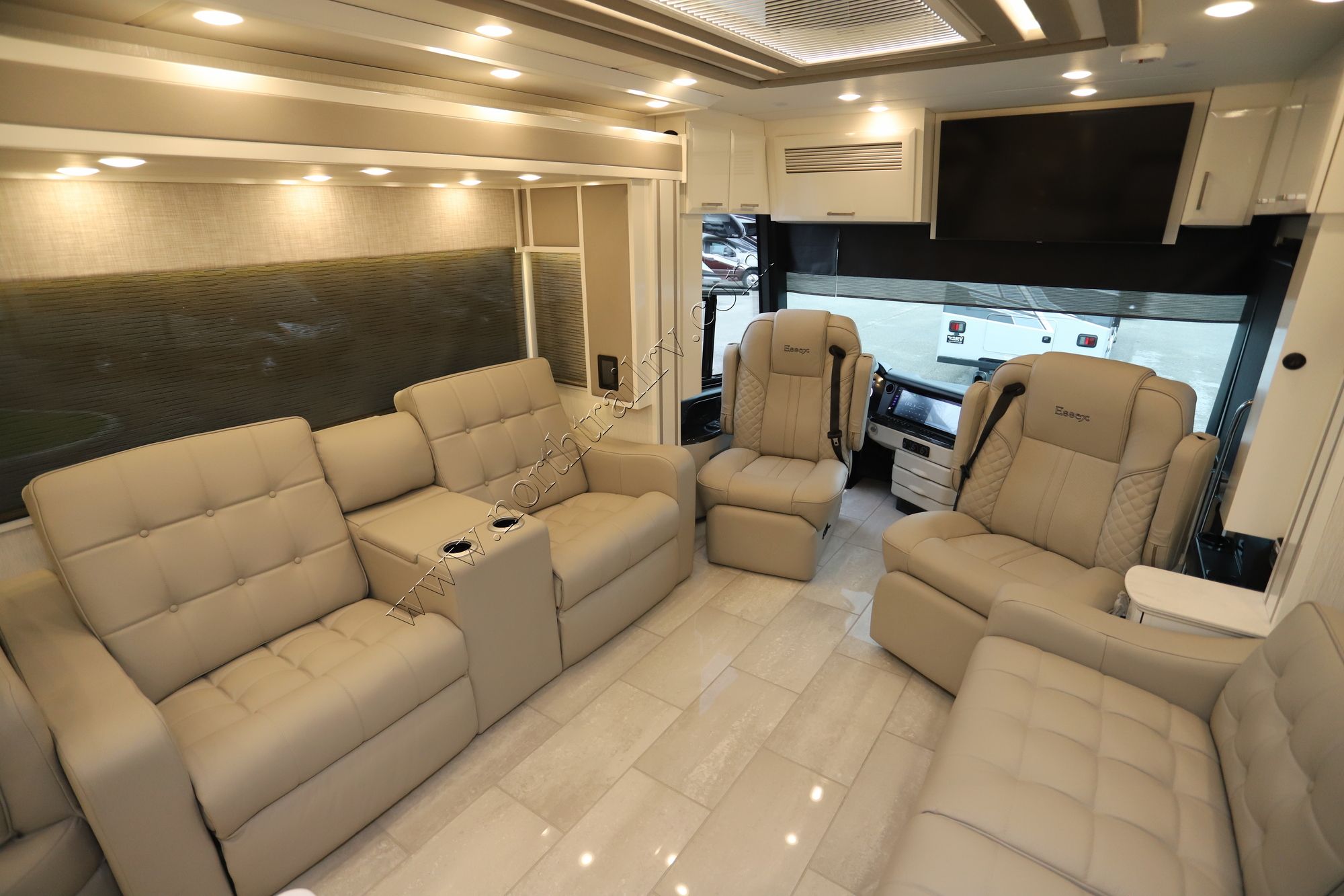 New 2025 Newmar Essex 4569 Class A  For Sale