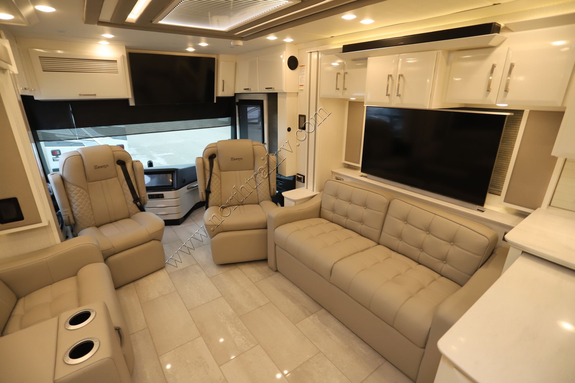 New 2025 Newmar Essex 4569 Class A  For Sale