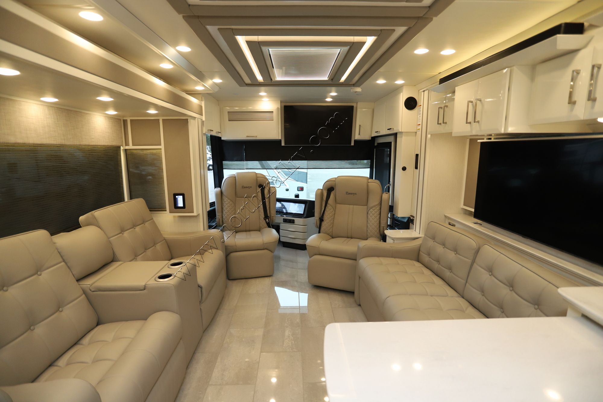 New 2025 Newmar Essex 4569 Class A  For Sale