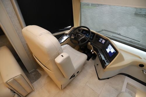 2025 Tiffin Motor Homes Phaeton 44OH