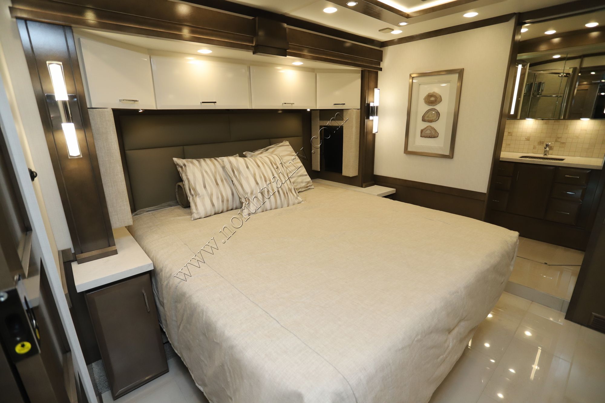 New 2025 Newmar Mountain Aire 3825 Class A  For Sale