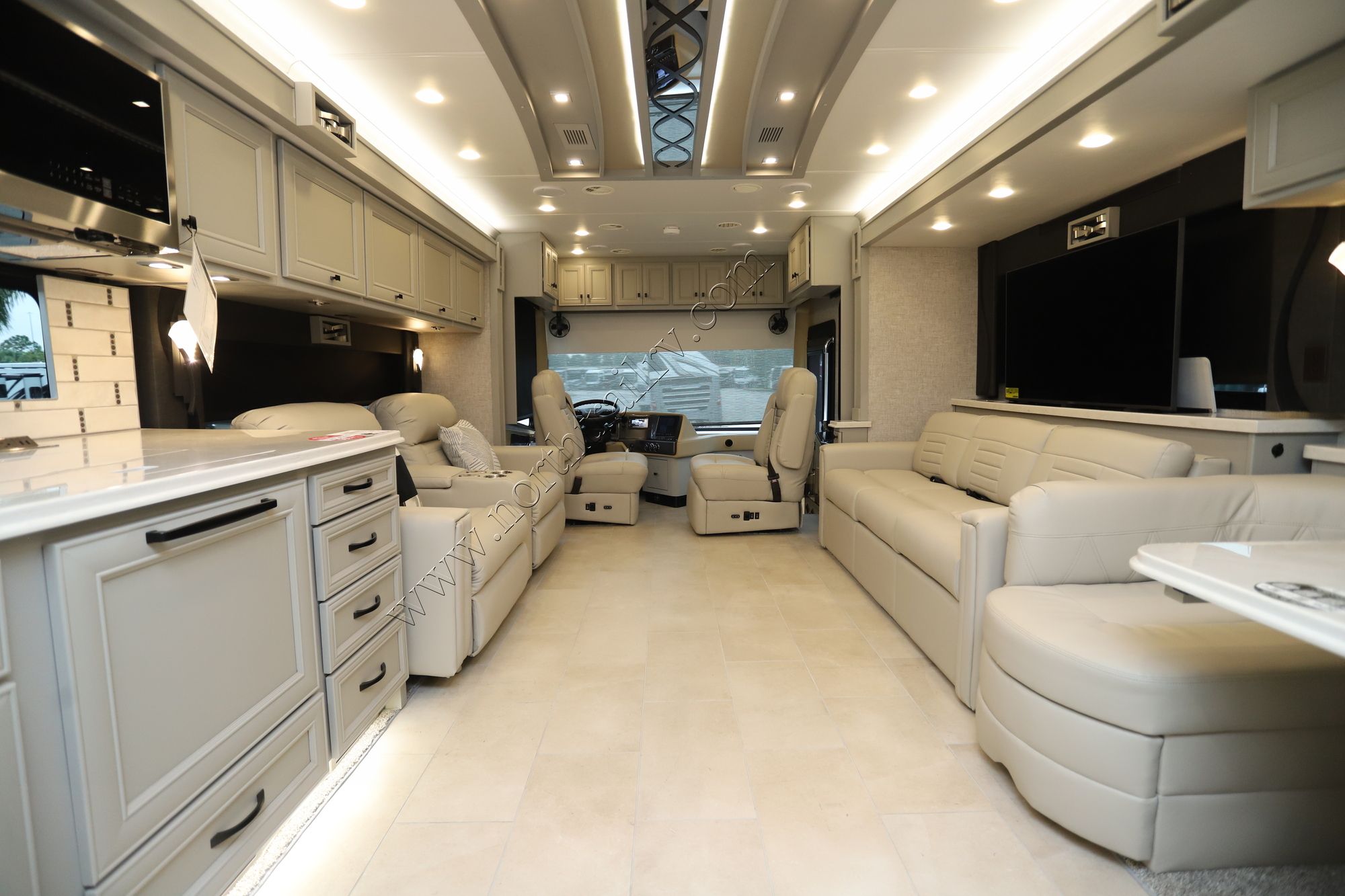 New 2025 Tiffin Motor Homes Phaeton 44OH Class A  For Sale