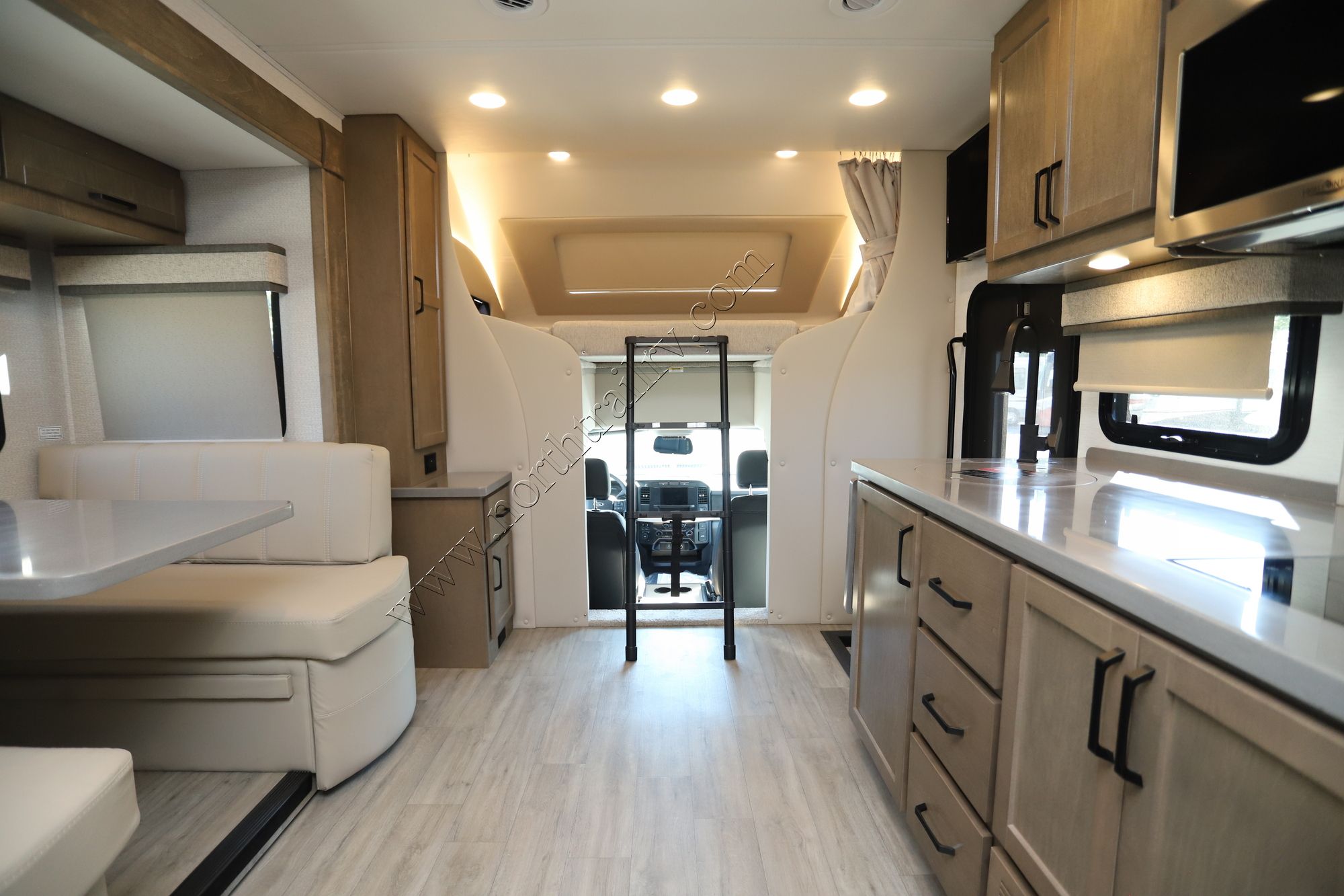 New 2025 Renegade Rv Veracruz 30VRM Super C  For Sale