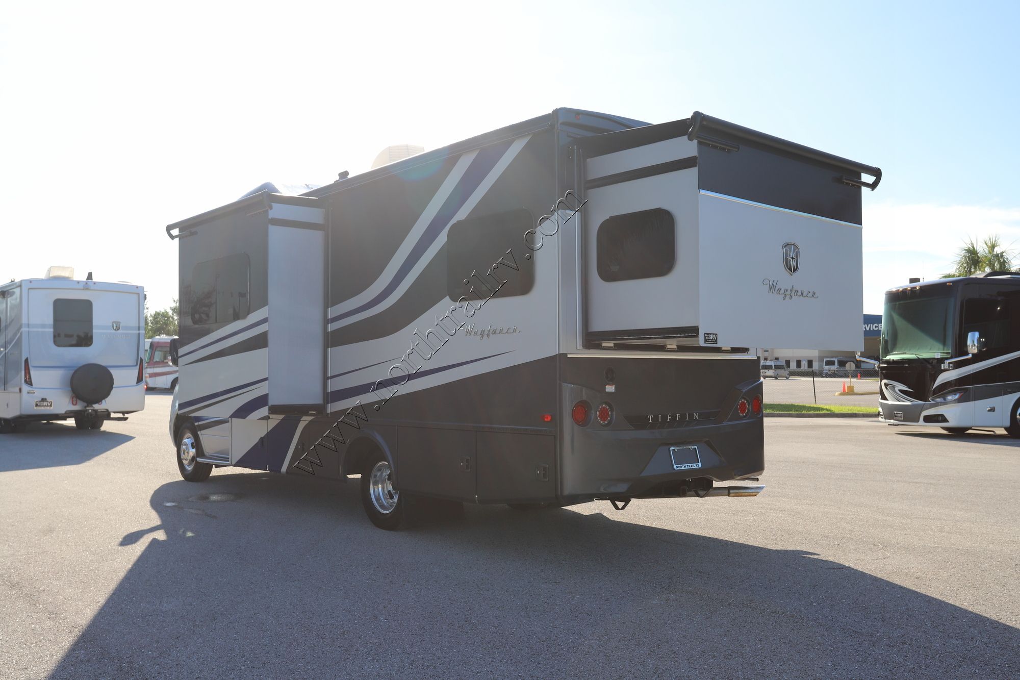 Used 2020 Tiffin Motor Homes Wayfarer 25QW Class C  For Sale