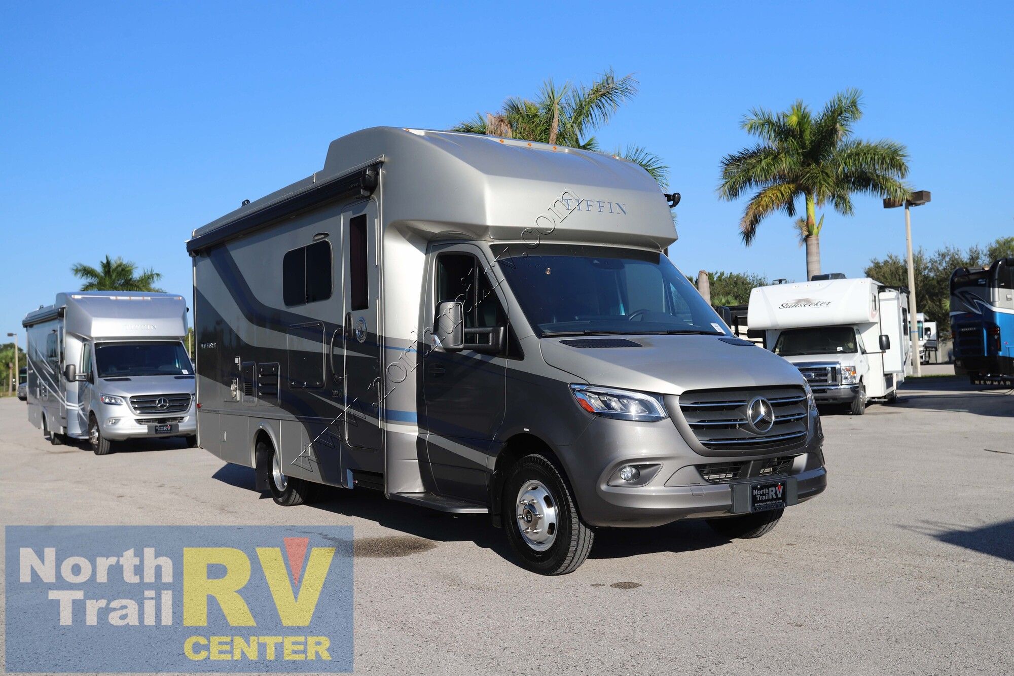 Used 2021 Tiffin Motor Homes Wayfarer 25RW Class C  For Sale