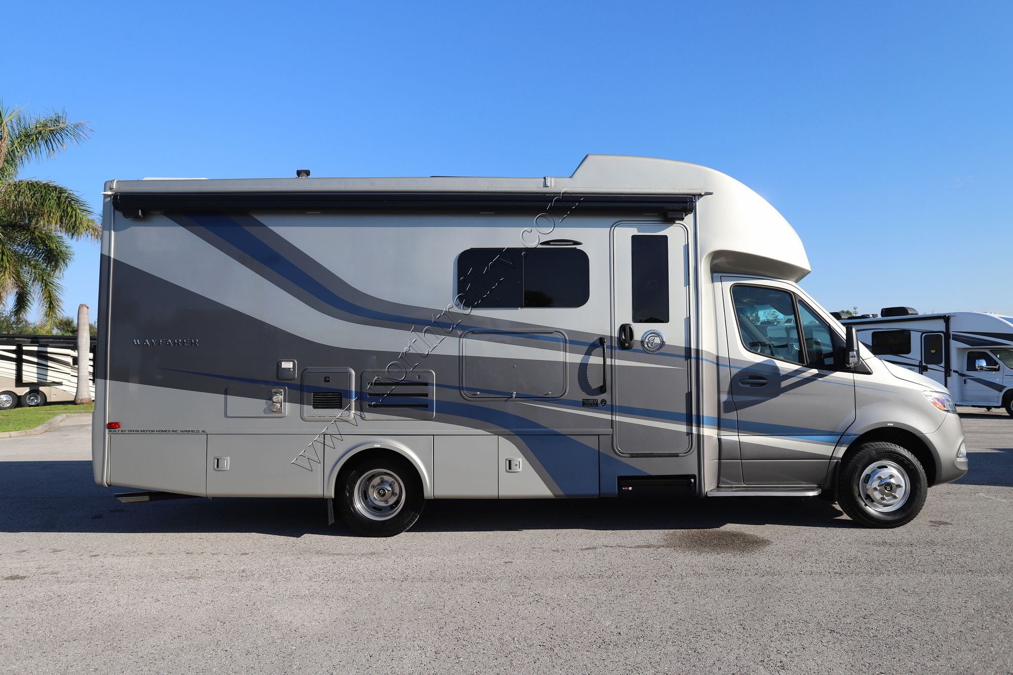 Used 2021 Tiffin Motor Homes Wayfarer 25RW Class C  For Sale