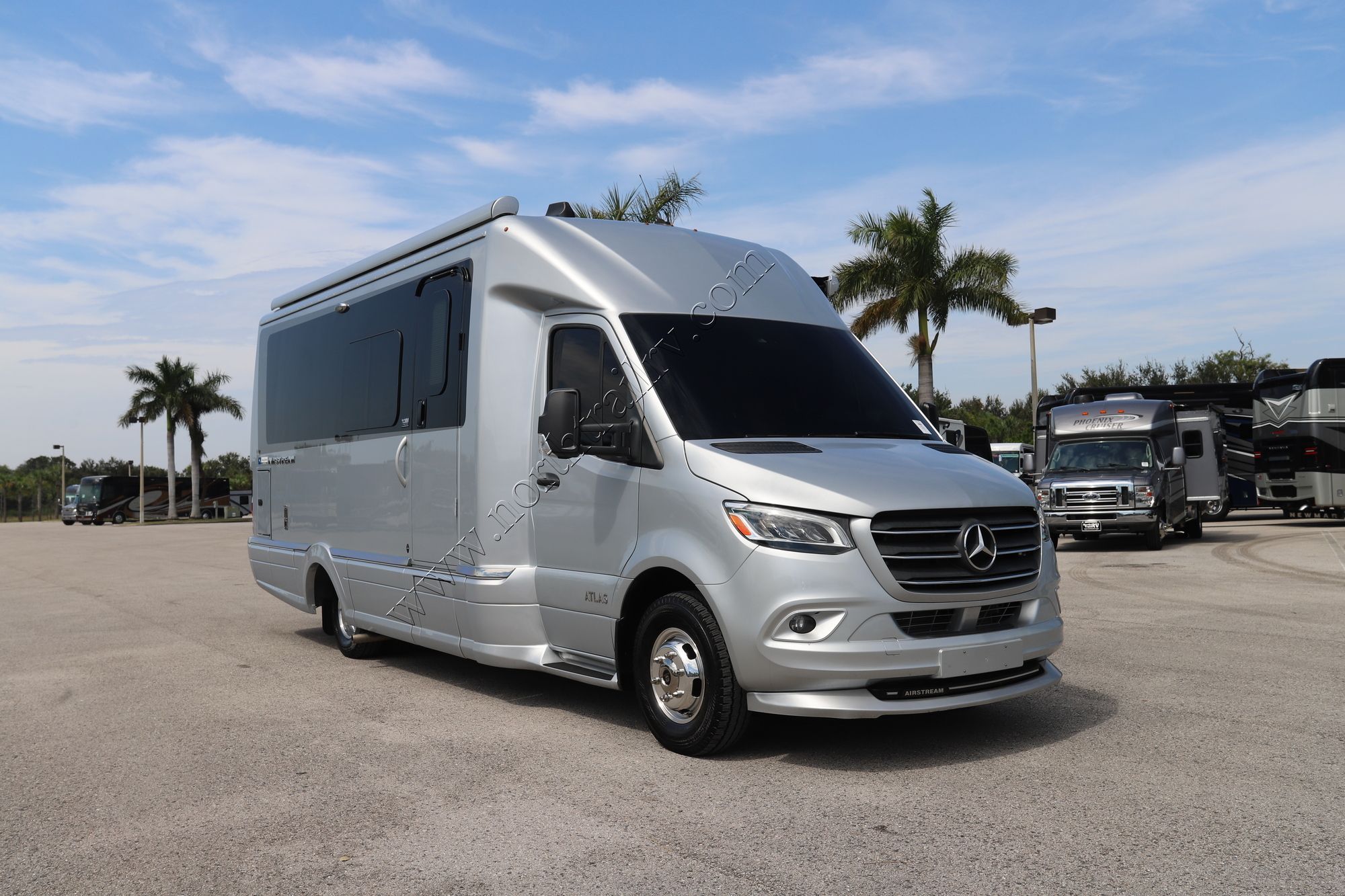 2021 Airstream Atlas Tommy Bahama Class C Used  For Sale