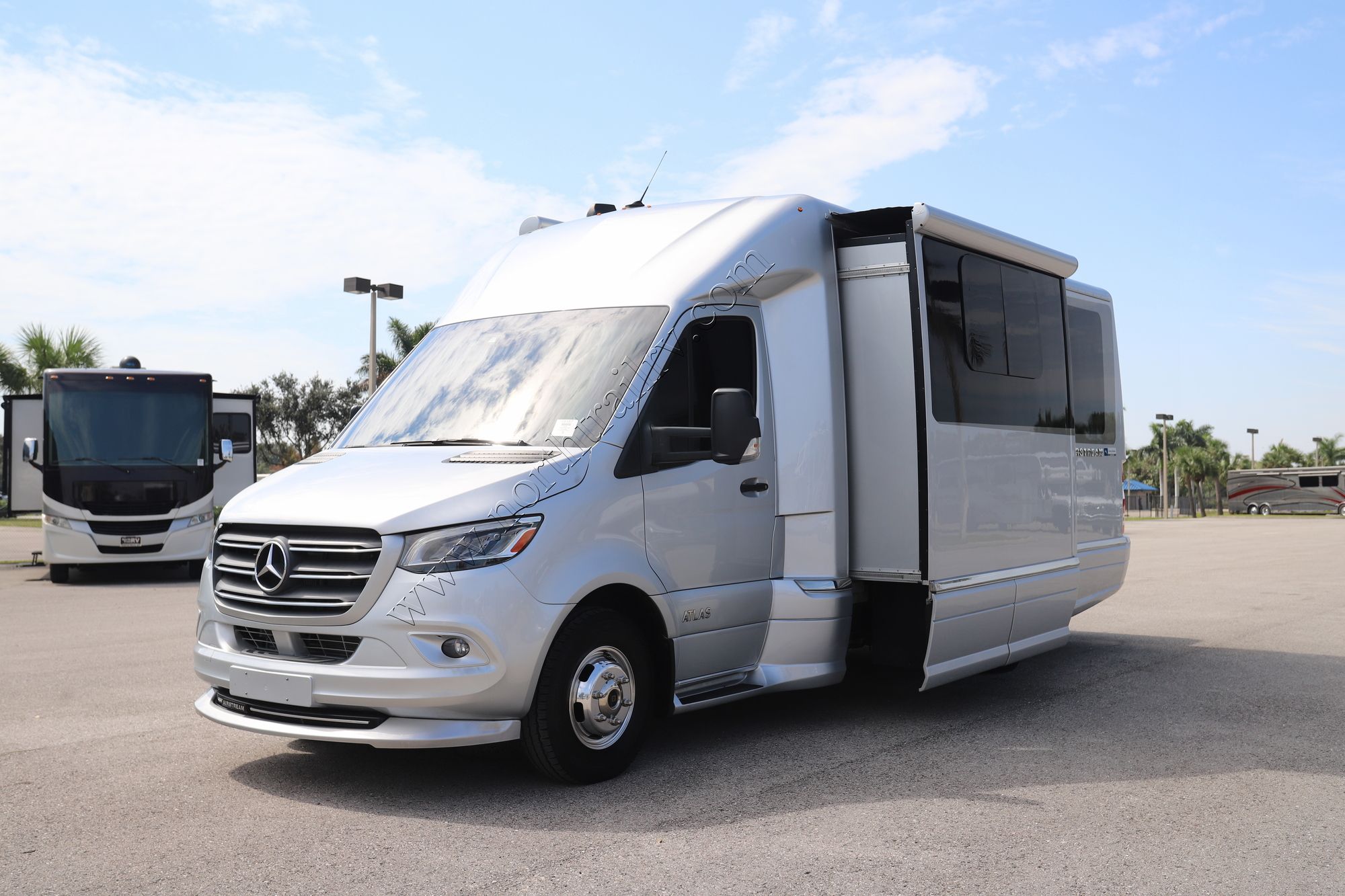 Used 2021 Airstream Atlas Tommy Bahama Class C  For Sale